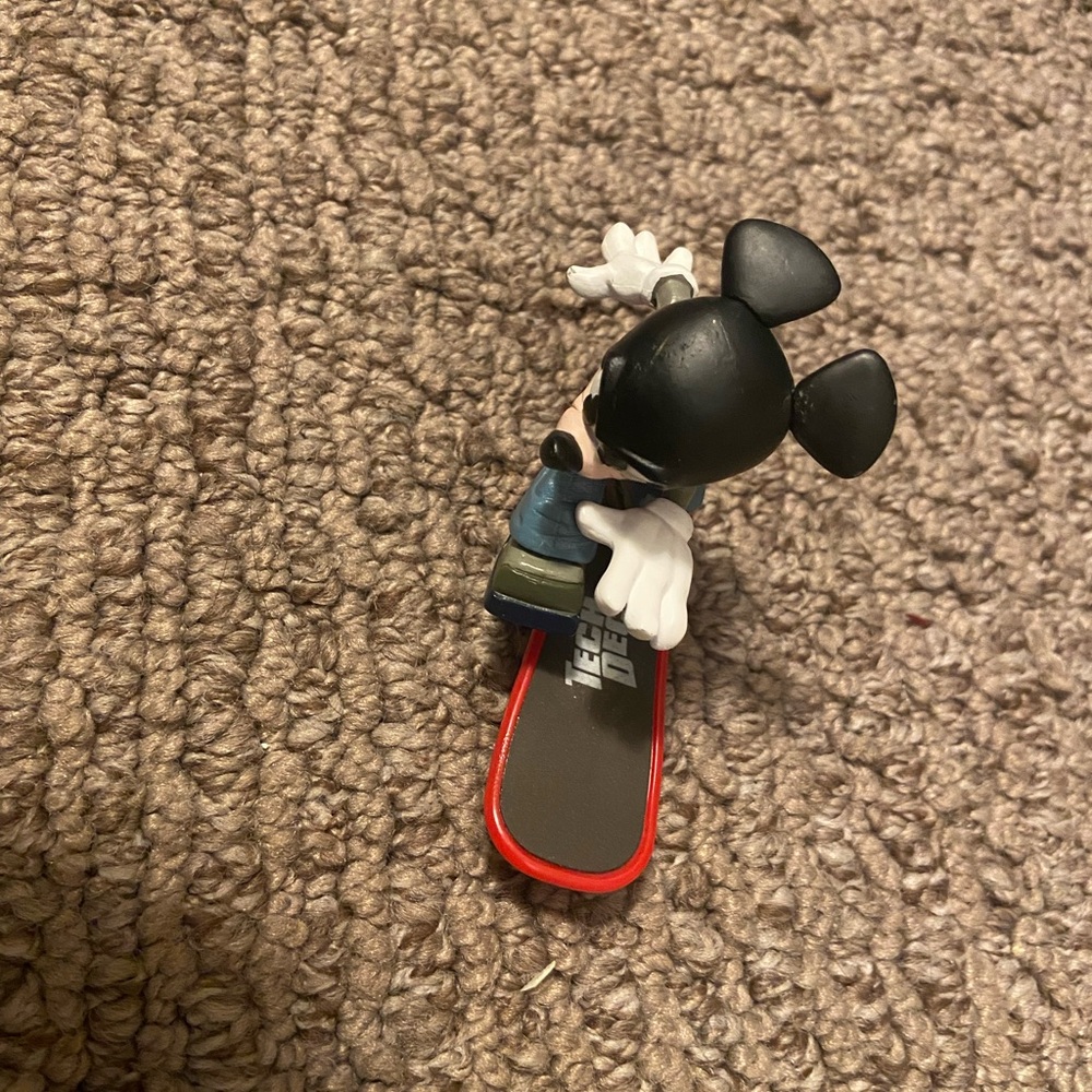 Tech Deck Mickey Mouse Kids Toy - Picture 2 of 8